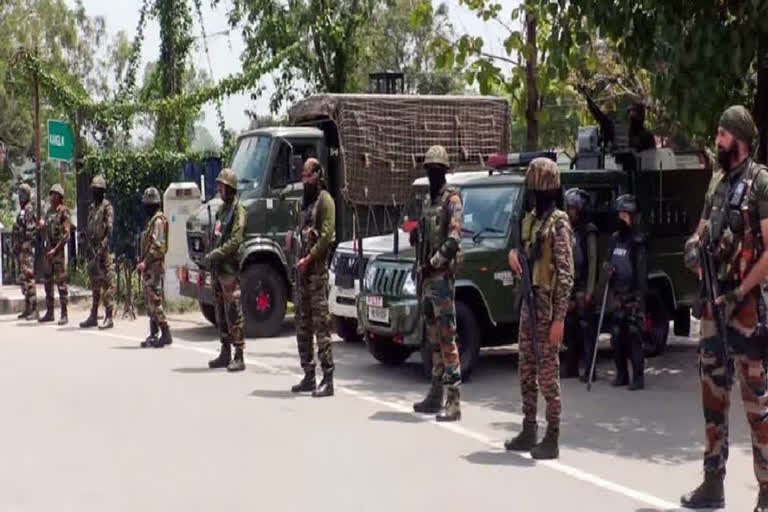 Violent protests rock Manipur’s Kangpokpi over ‘detention’ of 6 villagers