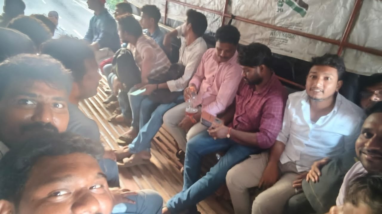 Police detain Village and Ward Secretariat Employees ahead of Chalo Vijayawada