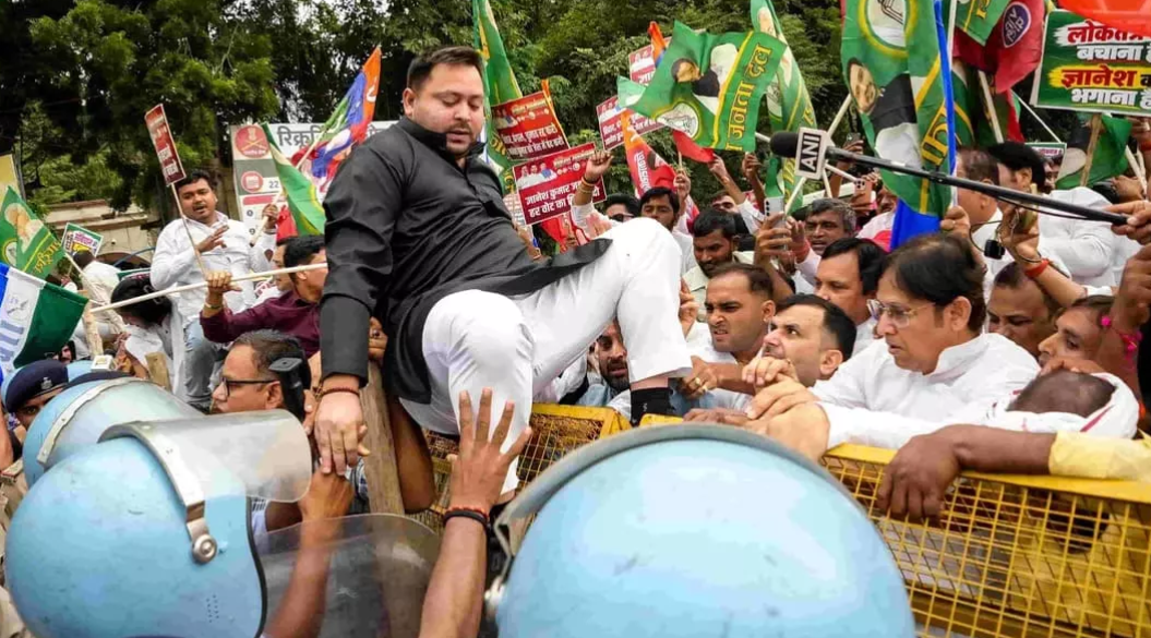 Bihar INDIA Bloc Protests, Demands CEC Gyanesh Kumar’s Resignation Over SIR Irregularities