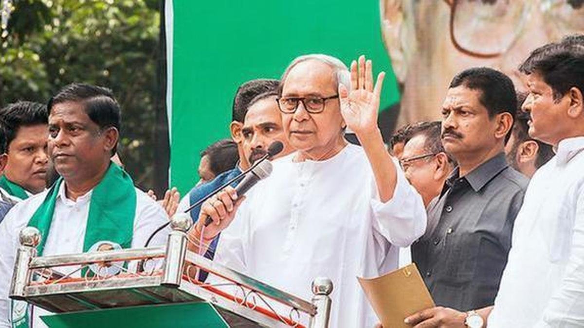 Patnaik asks BJD leaders to visit Kotia, protest Andhra's election activities